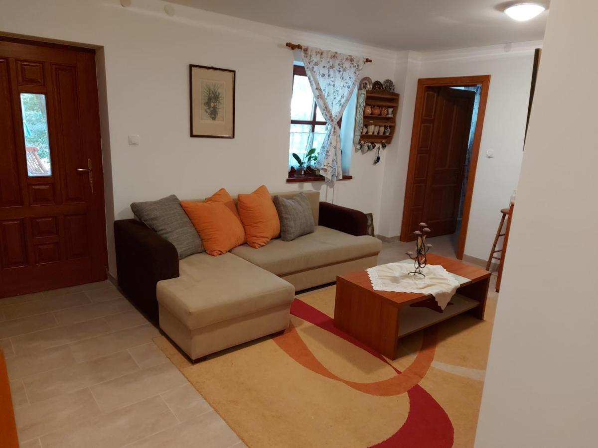 Nyugalom Szigete 2 Fos Apartman 1 Haloterrel Apartment Vertessomlo Luaran gambar