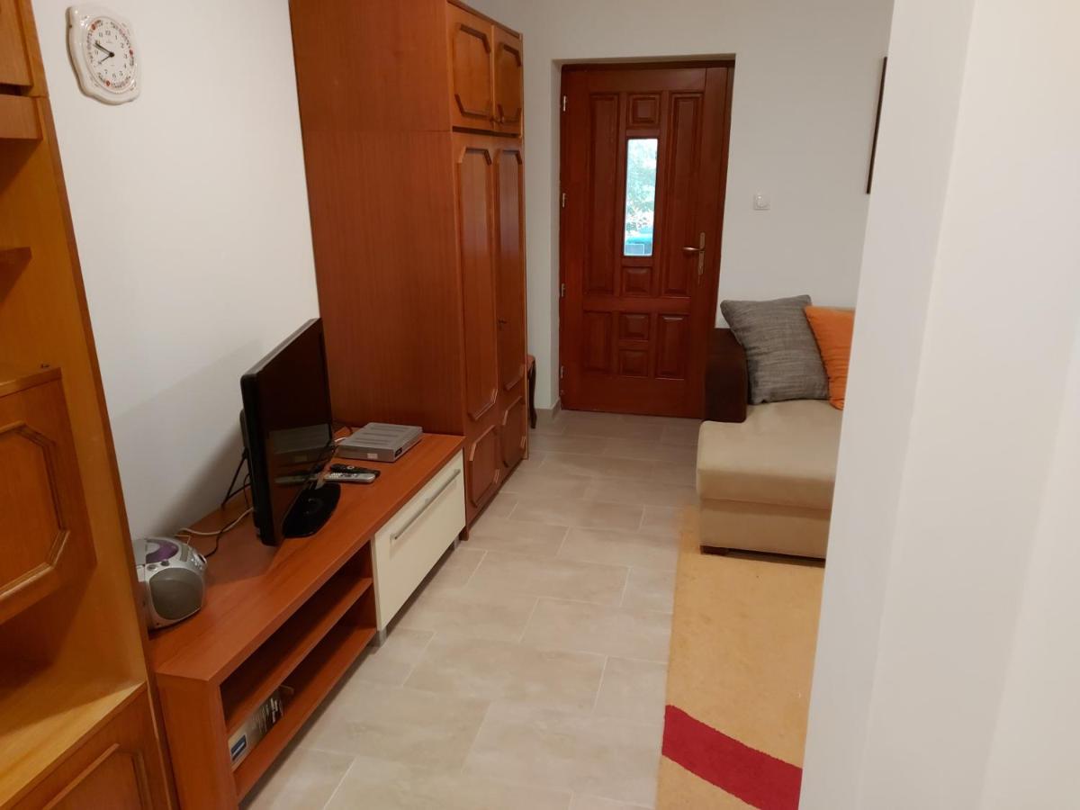 Nyugalom Szigete 2 Fos Apartman 1 Haloterrel Apartment Vertessomlo Luaran gambar